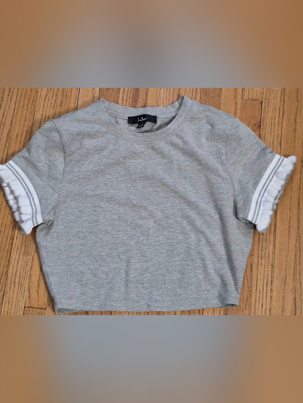 Lulu's Gray Crop Top with White Ruffle-Trim Sleeves